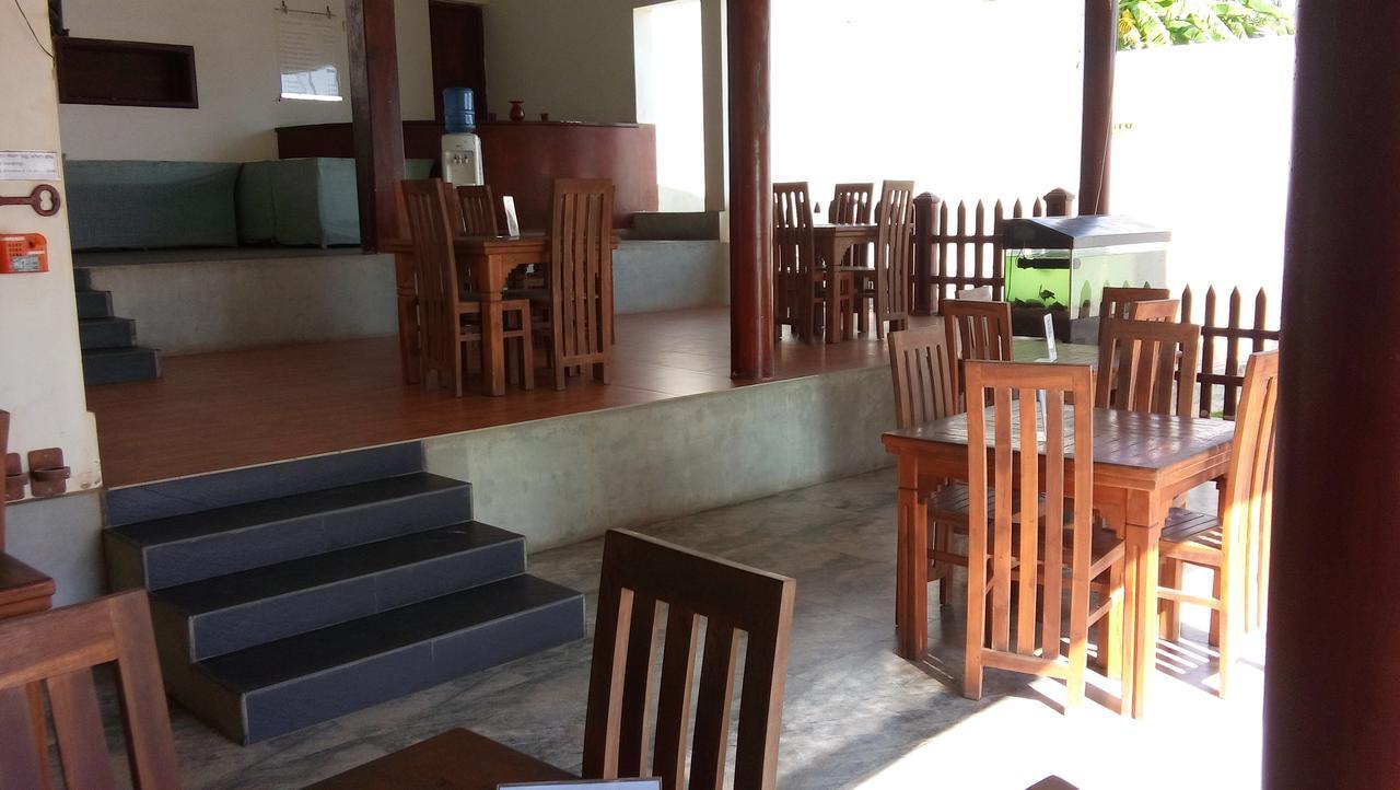 Ramon Beach Resort Амбалангода Экстерьер фото